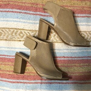 Tan Heels